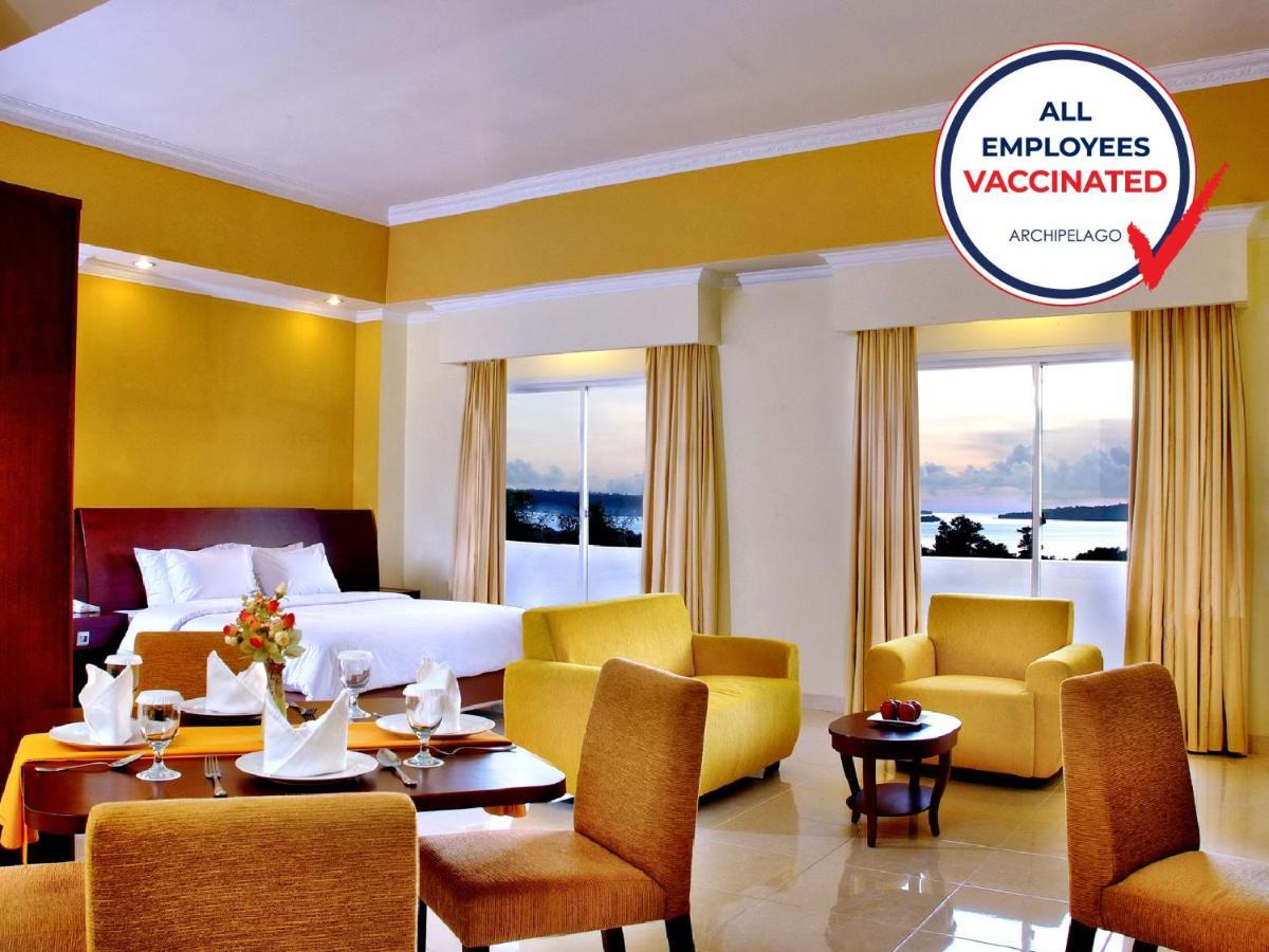 ASTON Niu Manokwari Hotel&Conference Center Exterior foto