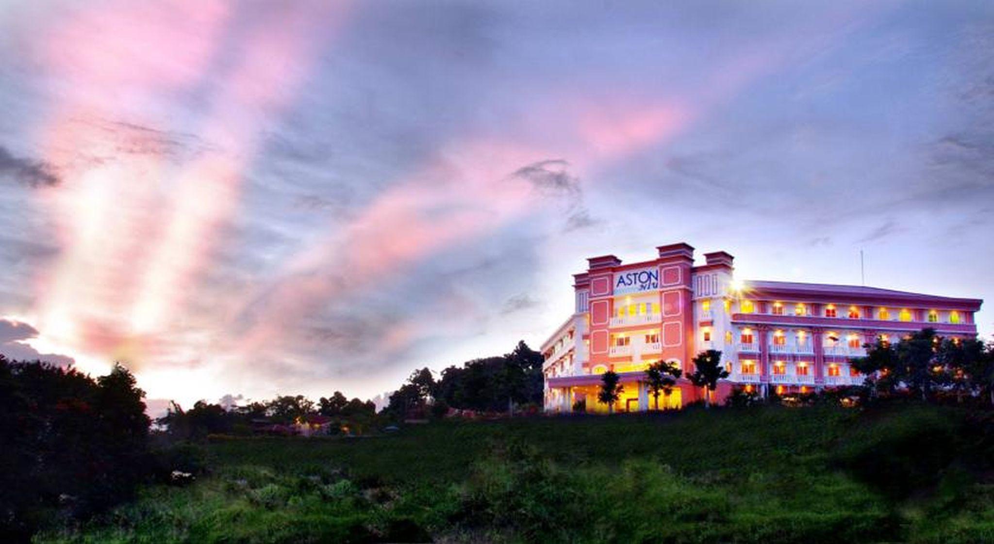ASTON Niu Manokwari Hotel&Conference Center Exterior foto