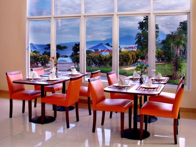 ASTON Niu Manokwari Hotel&Conference Center Exterior foto
