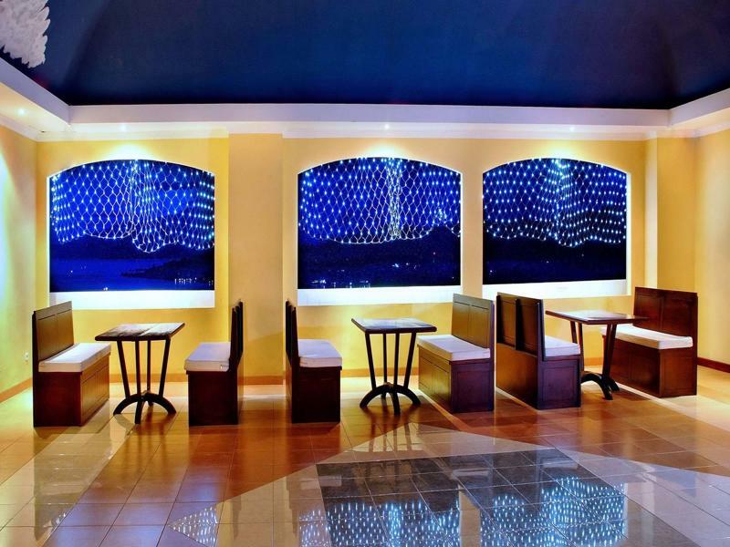ASTON Niu Manokwari Hotel&Conference Center Exterior foto
