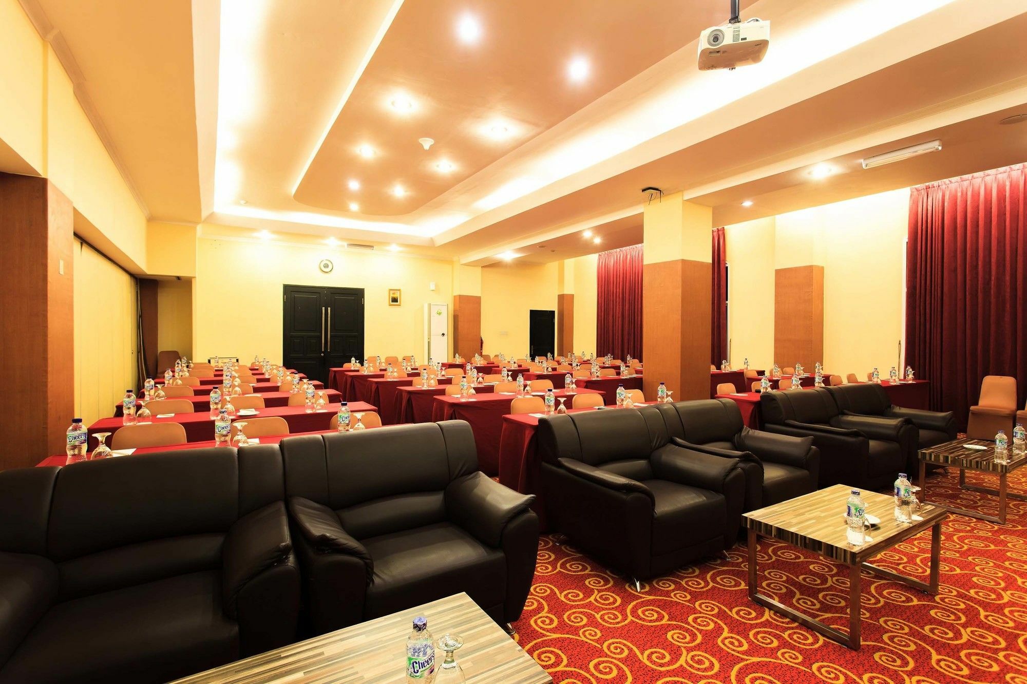 ASTON Niu Manokwari Hotel&Conference Center Exterior foto